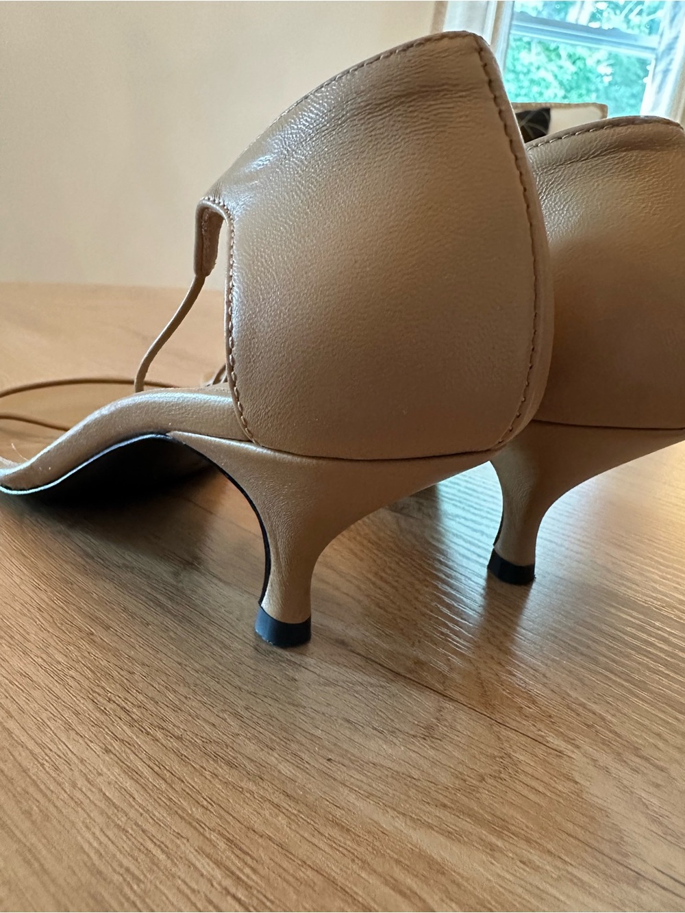 TOTEME The Leather Knot Sandal caramel - Picture 8 of 14